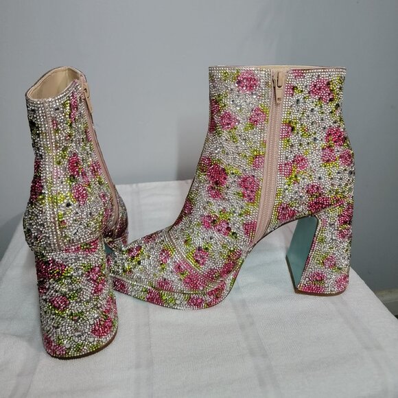 Betsey Johnson Diva Boots, Size 8.5 Pastels Floral Embellished Western - Picture 3 of 11